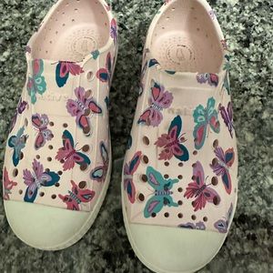 Native Shoes, Kids. Size: Child 11.